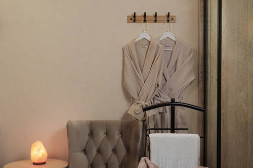 «Spires SPA»