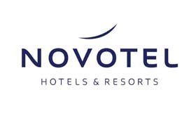 Логотип Novotel